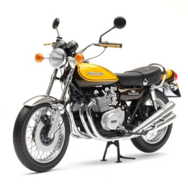 1/12 Kawasaki 900 Z1 Super 4 1973 Green Yellow M73308