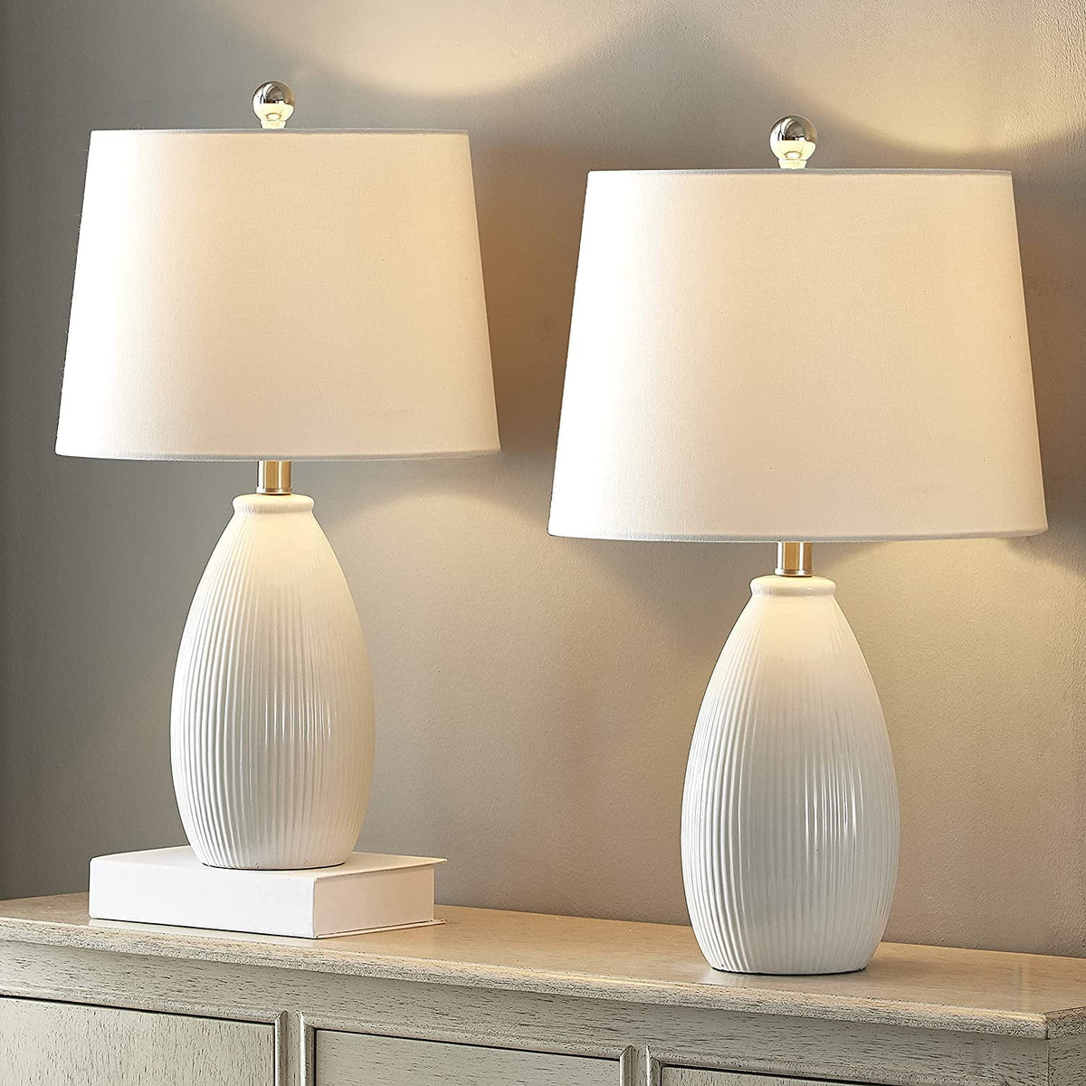 Table Lamps Set of 2 White Ceramic R27070