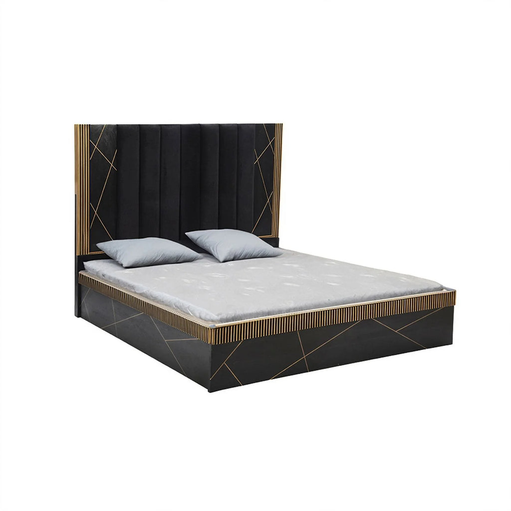 Queen Bed with Wood in Black/Gold O8001