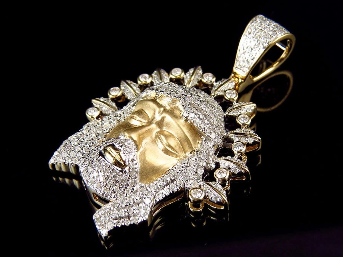 Yellow Gold Diamond Pendant G740