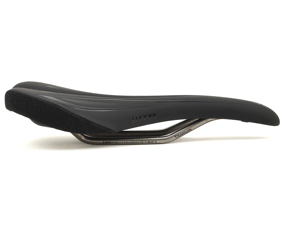 Black Saddle I87032