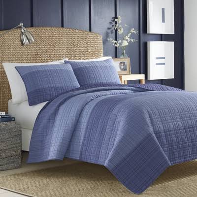 Cotton Pieced Quilt B380