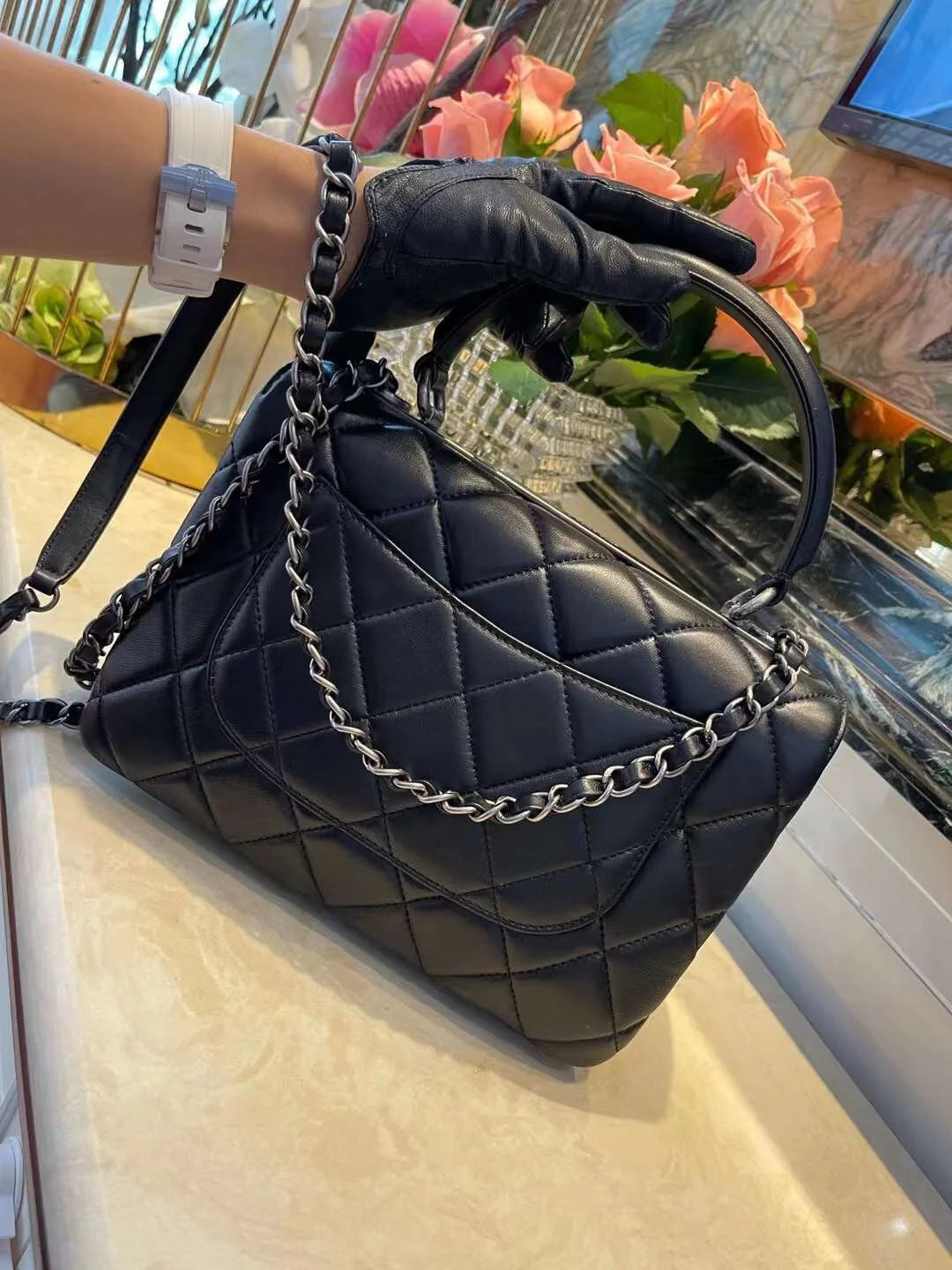 Black Flap Bag V512