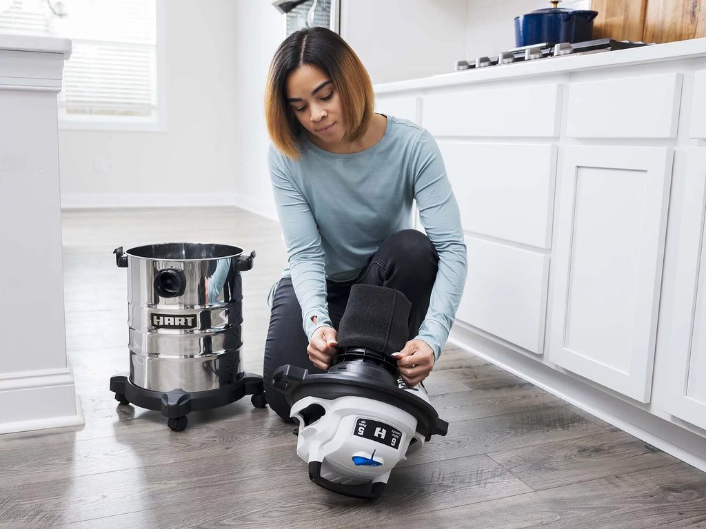 6 Gallon 5 Peak HP Stainless Steel Wet/Dry Vacuum V450664