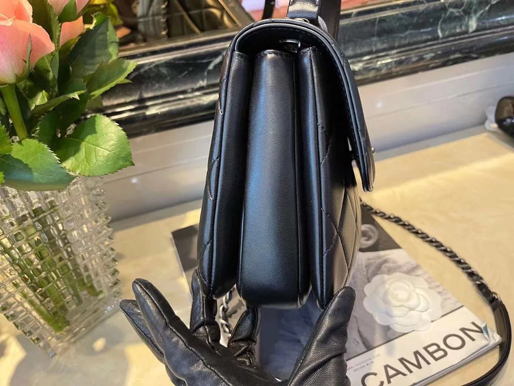 Black Flap Bag V512